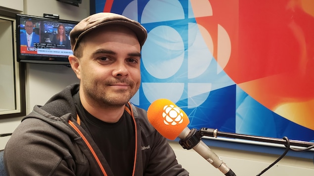 Dario Larouche en studio
