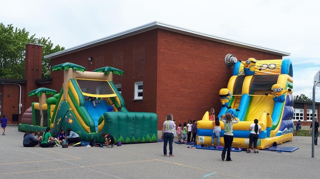 Dernier jour de classe à l'école Marie-Reine de Sherbrooke