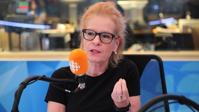 Louise Richer en studio.