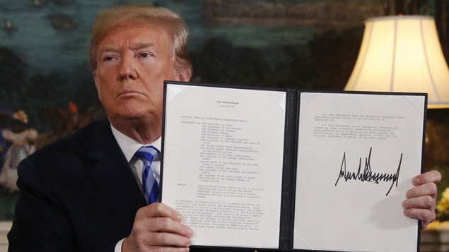 Le président américain a signé un ordre présidentiel pour commencer à rétablir les sanctions américaines liées au programme nucléaire du régime iranien.