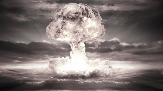Le nuage en champignon d'une explosion atomique.
