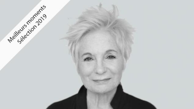 Un portrait en noir et blanc de Louise Latraverse.