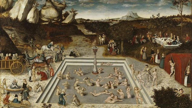 Sur un tableau, des gens nus se baignent dans un bassin avec une fontaine au centre.