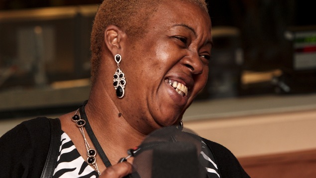 L'auteure, humoriste, conteuse et conférencière Gisèle Ndong Biyogo