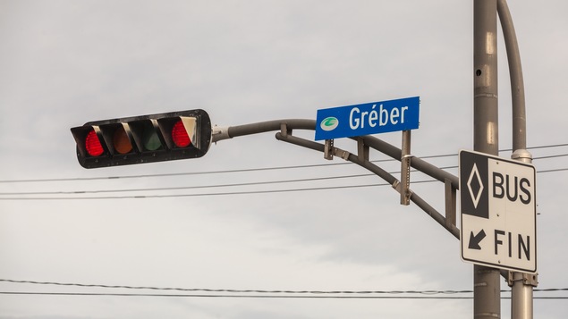 Le boulevard Gréber à Gatineau, représentatif de la laideur de la plupart des boulevards de banlieue.