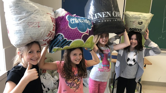 Jasmine McGrath, Janelle LeBlanc, Emilie Caissie et Evelyn Wilson sont en 4e année