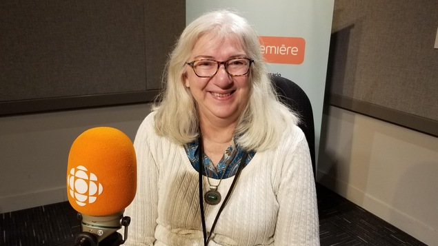 Lisette Mallet aux studios d'ICI Toronto.