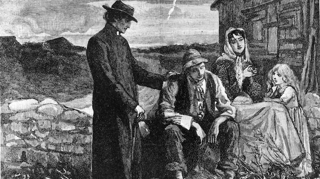 Illustration montrant un père catholique qui console une famille durant la grande famine irlandaise.