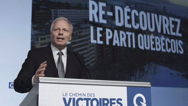 Le chef du Parti québécois, Jean-François Lisée, s'adresse à ses partisans lors du conseil national du parti, le 14 janvier 2016. Le chef du Parti québécois, Jean-François Lisée, s'adresse à ses partisans lors du conseil national du parti, le 14 janvier 2016.