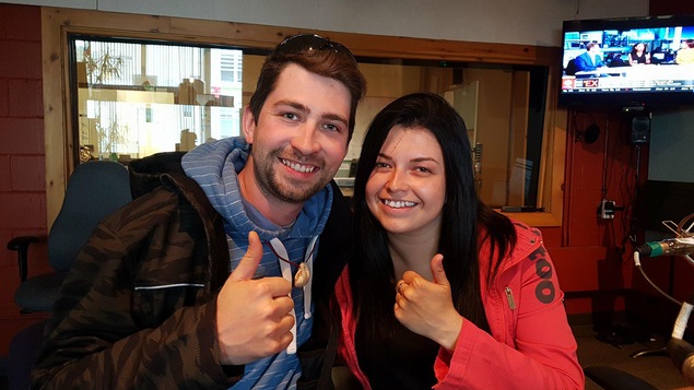 Jonathan Moren d'Essipit et de Myriam Grenier de Uashat, deux étudiants du programme Protection et exploitation de territoires fauniques du CFP de La Baie