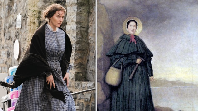 Kate est en robe d'époque, opposée à un portrait peint de Mary.