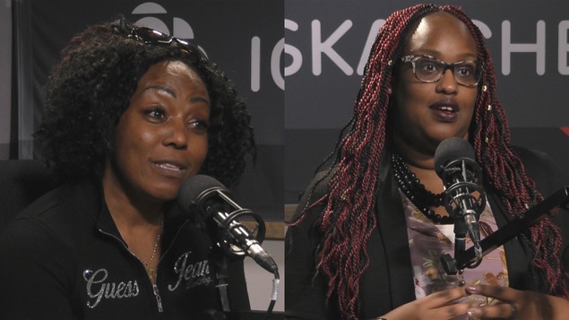 Kazia Katendé et Cécile Kayijuka dans le studio de radio de Point du jour.