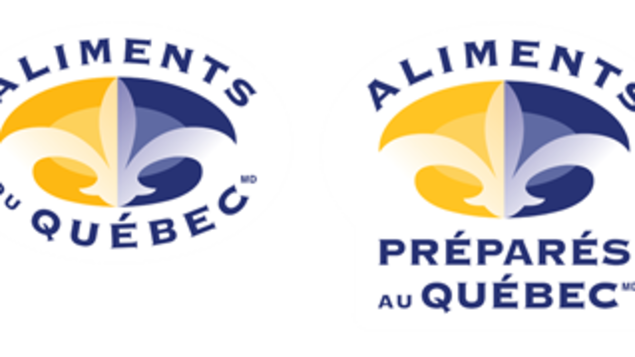 Sur un logo on lit Aliments du Québec et sur l'autre on lit Aliments préparés au Québec.