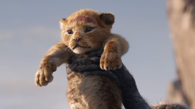 Baptême du petit Simba dans Le Roi lion.