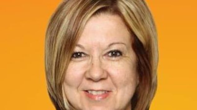 La candidate Lynn Beaulieu du NPD dans Gaspésie-Îles-de-la-Madeleine.