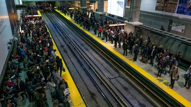 Passagers à la station Berri