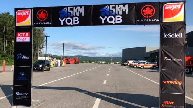 La ligne de départ de la course à l’Aéroport International Jean-Lesage de Québec