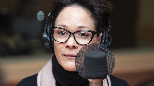 Sandrine Bisson au micro de Catherine Perrin.