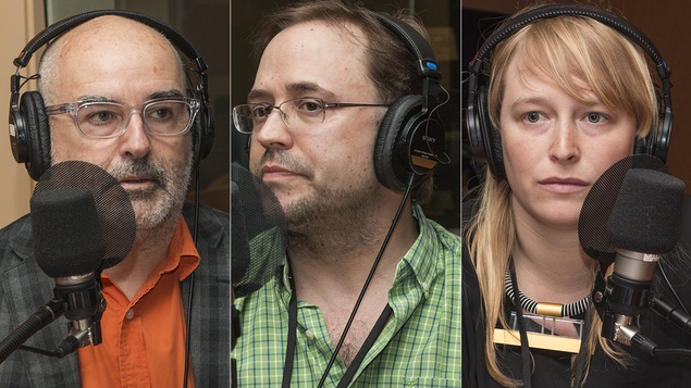 Alain Brunet, Danick Trottier et Frannie Holder au micro de Catherine Perrin.