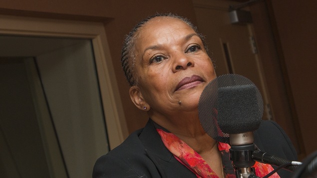 Christiane Taubira au micro de Catherine Perrin