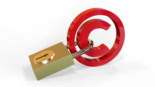 Le symbole du droit d'auteur, auquel un cadenas a été accroché.
