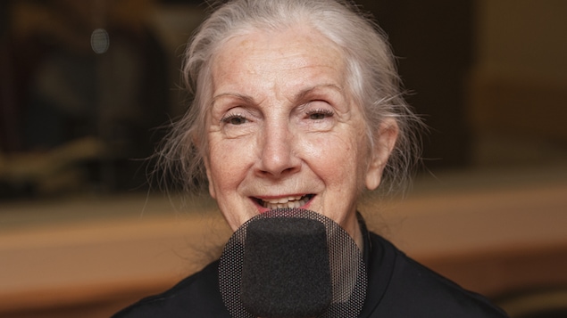 Muriel Dutil au micro de Catherine Perrin.