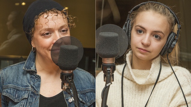 Karina Goma et Ludivine Reding au micro de Catherine Perrin