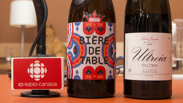 Gros plan sur les bouteilles sélectionnées par la Master Sommelier Élyse Lambert.