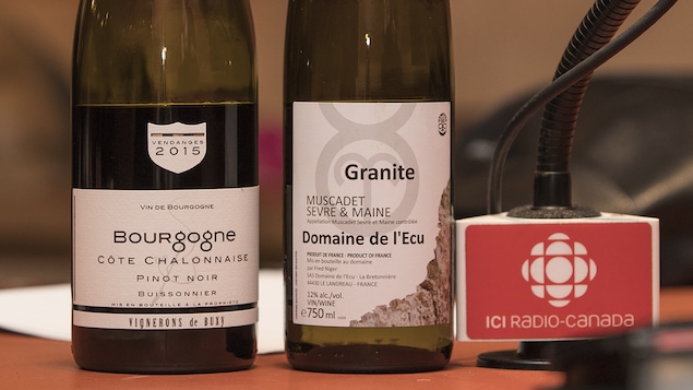 Gros plan sur les bouteilles sélectionnées par la Master Sommelier Élyse Lambert.