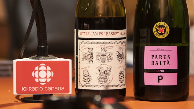 Gros plan sur les bouteilles sélectionnées par la Master Sommelier Élyse Lambert.