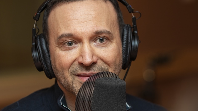 Joël Legendre au micro de Catherine Perrin.