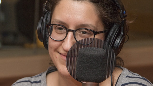 Catherine Léger au micro de Stéphan Bureau.
