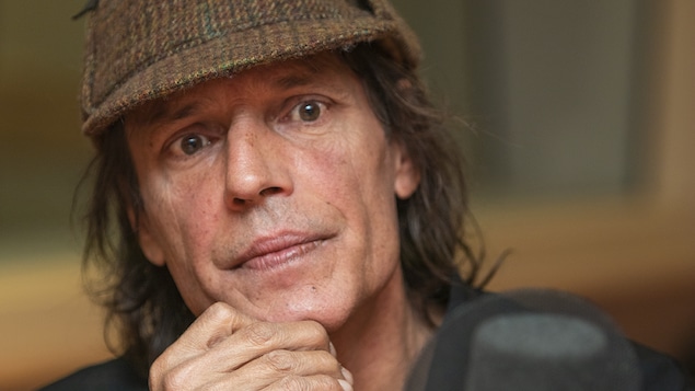 Jean Leloup au micro de Catherine Perrin.