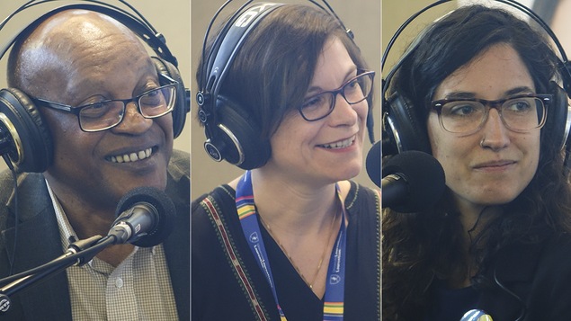 Melchior Mbonimpa, Aurélie Lacassagne et Chloé Leduc-Bélanger au Salon du livre de Sudbury.