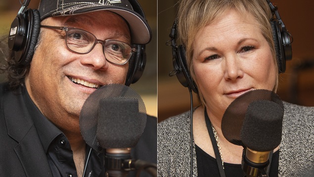 Josélito Michaud et Christine Grou au micro de Catherine Perrin.