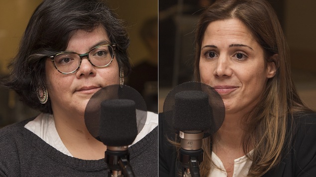 Mélissa Mollen Dupuis et Pascale Déry au micro de Catherine Perrin.