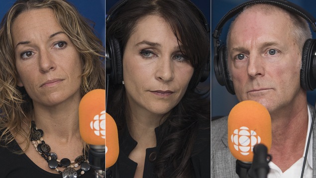 Marie-Ève Morin, Rielle Lévesque et Louis Richer au micro de Catherine Perrin.