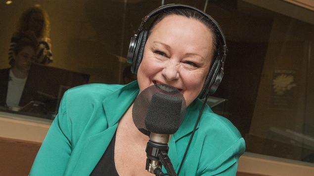 Phoebe Greenberg au micro d'Isabelle Craig