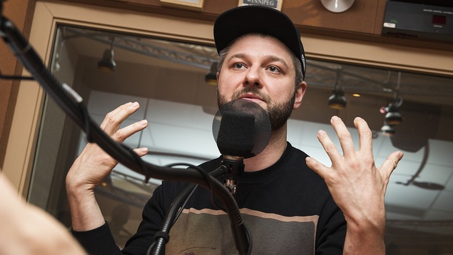 Pierre Lapointe au micro de Catherine Perrin