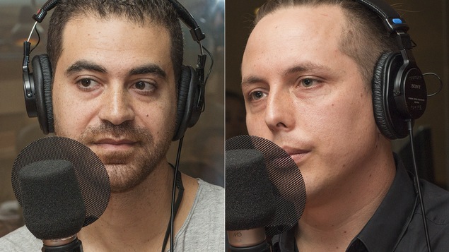 Paul Raphaël et Félix Lajeunesse au micro de Catherine Perrin.