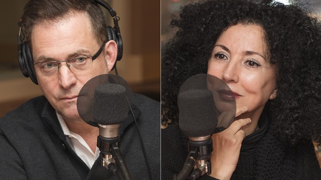 Jasmin Roy et Rachida Azdouz au micro de Catherine Perrin.