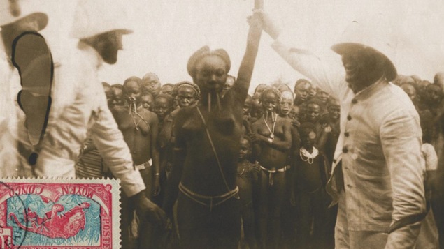 Une femme africaine est exhibée dans cette image tirée du livre <i>Sexe, race et colonies</i>.