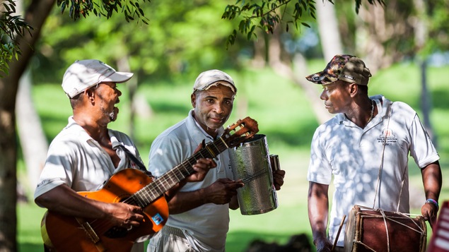 La musique de l'île d'Hispaniola avec Martin Léon