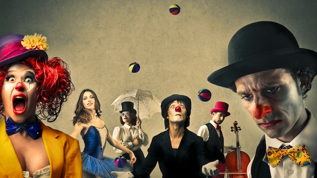 Plusieurs clowns