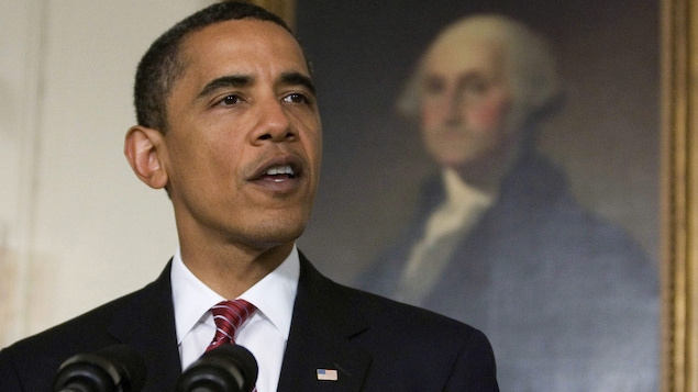 Barack Obama devant un tableau de George Washington