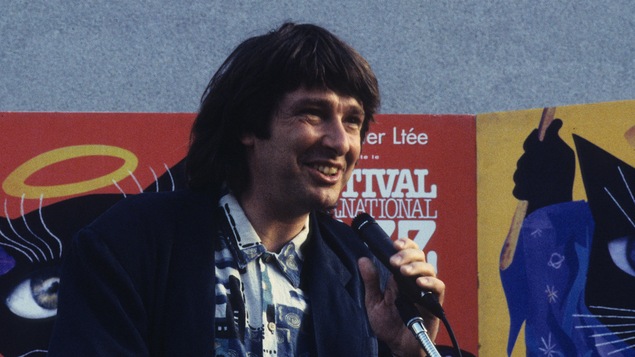 Le cofondateur du Festival international de jazz de Montréal Alain Simard en 1994