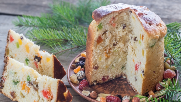 Un gâteau aux fruits