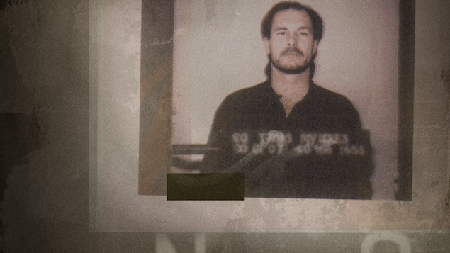 Claude Riendeau sur une photographie d'identité judiciaire de la Sûreté du Québec