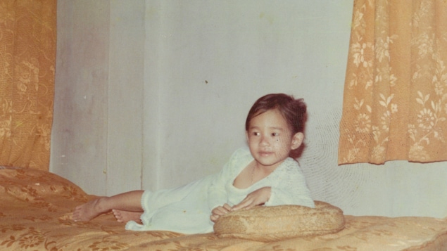 Une photo de la jeune Kim Thúy au Vietnam