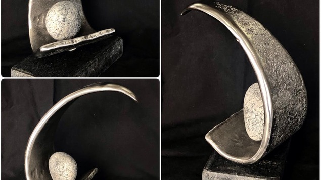 Trophée (ou prix) remis aux artistes du ROSEQ 2019, conçu par l'artiste Éric Maillet